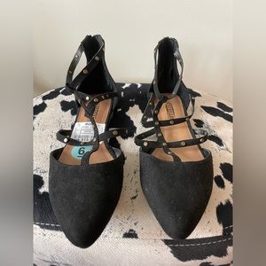 5$ OFF- strappy punk flats with metal embelleshments